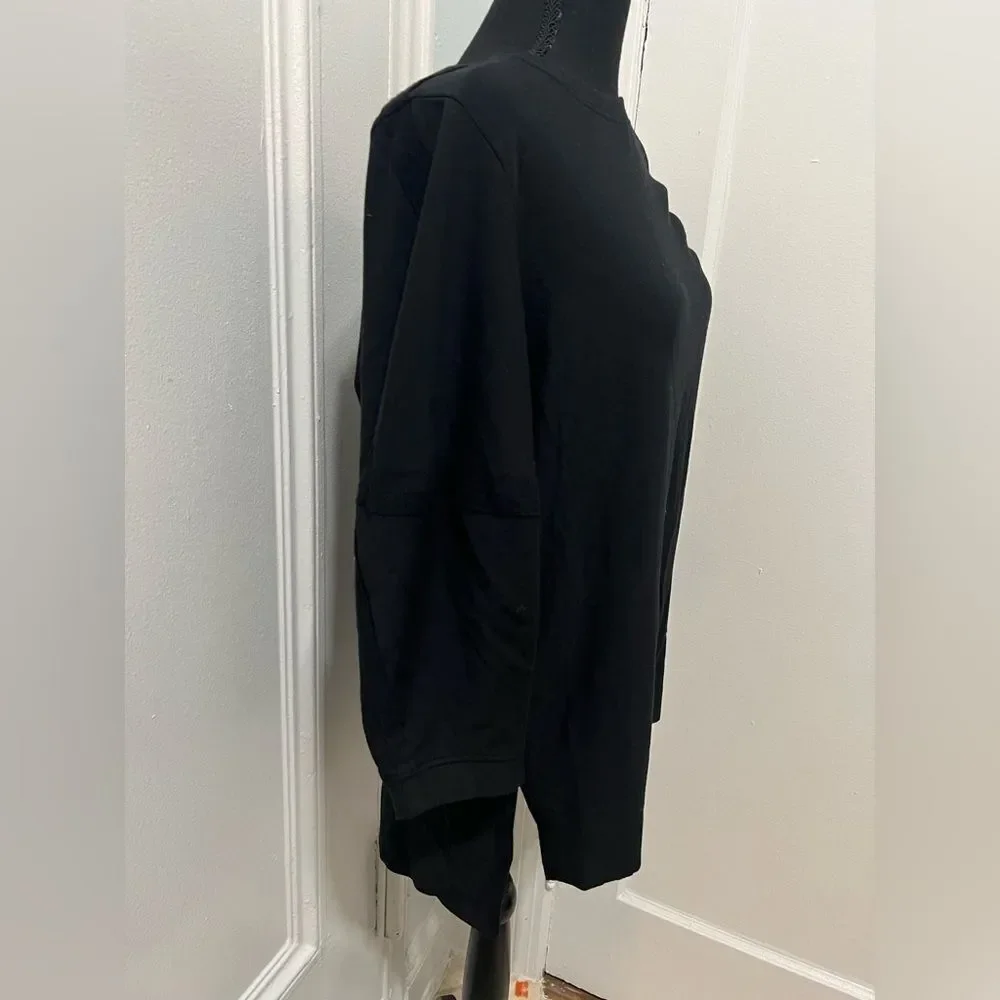 Elaine Kim chic black